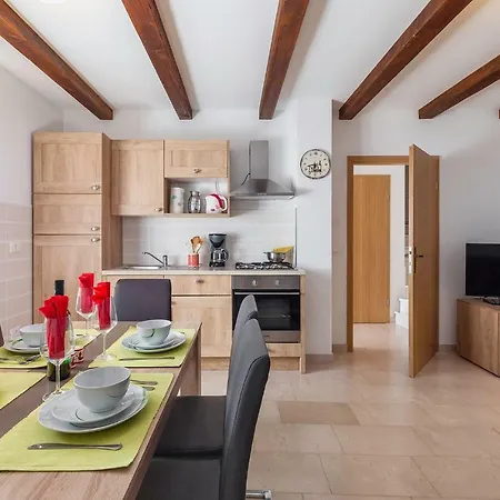 Kuca Maja Holiday home Stokovci